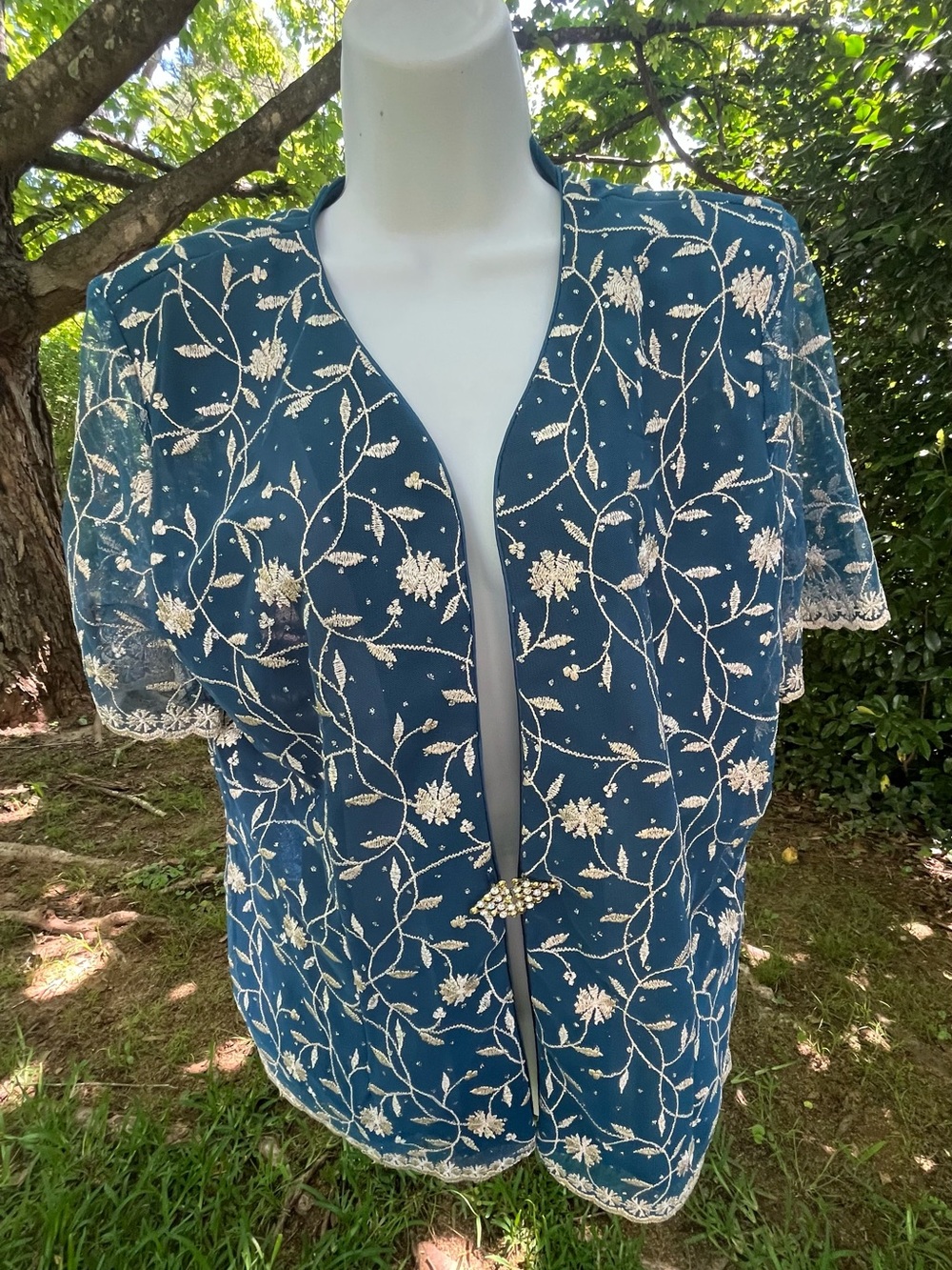CLARA Teal Short Sleeve Embroidered Beaded Jacket  Clasp front plus Size 2X